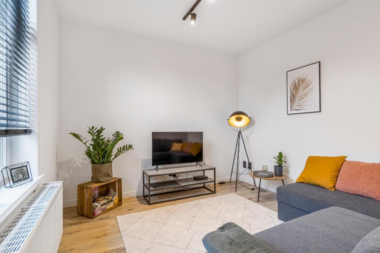 דירות גנט Cosy, Furnished & Renovated Flat With Outside Lounge מראה חיצוני תמונה